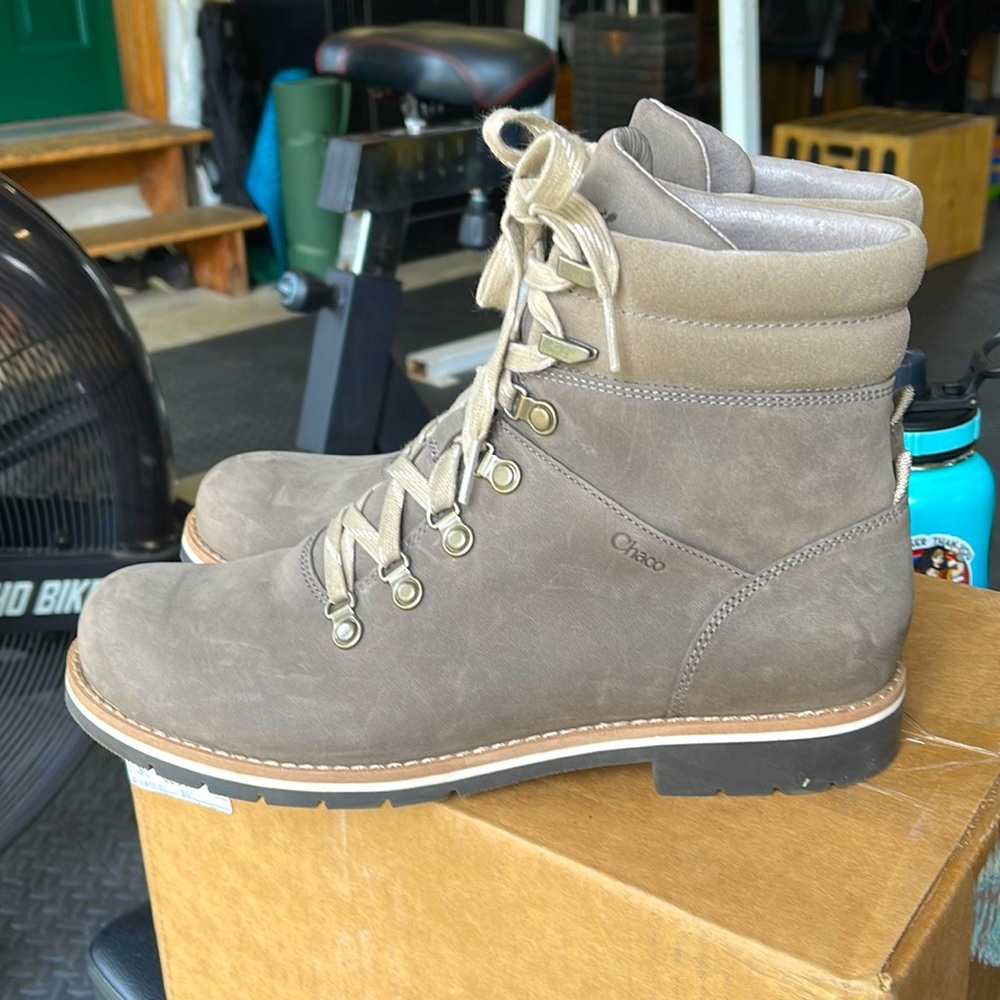 Chaco Cataluna Explorer Boots